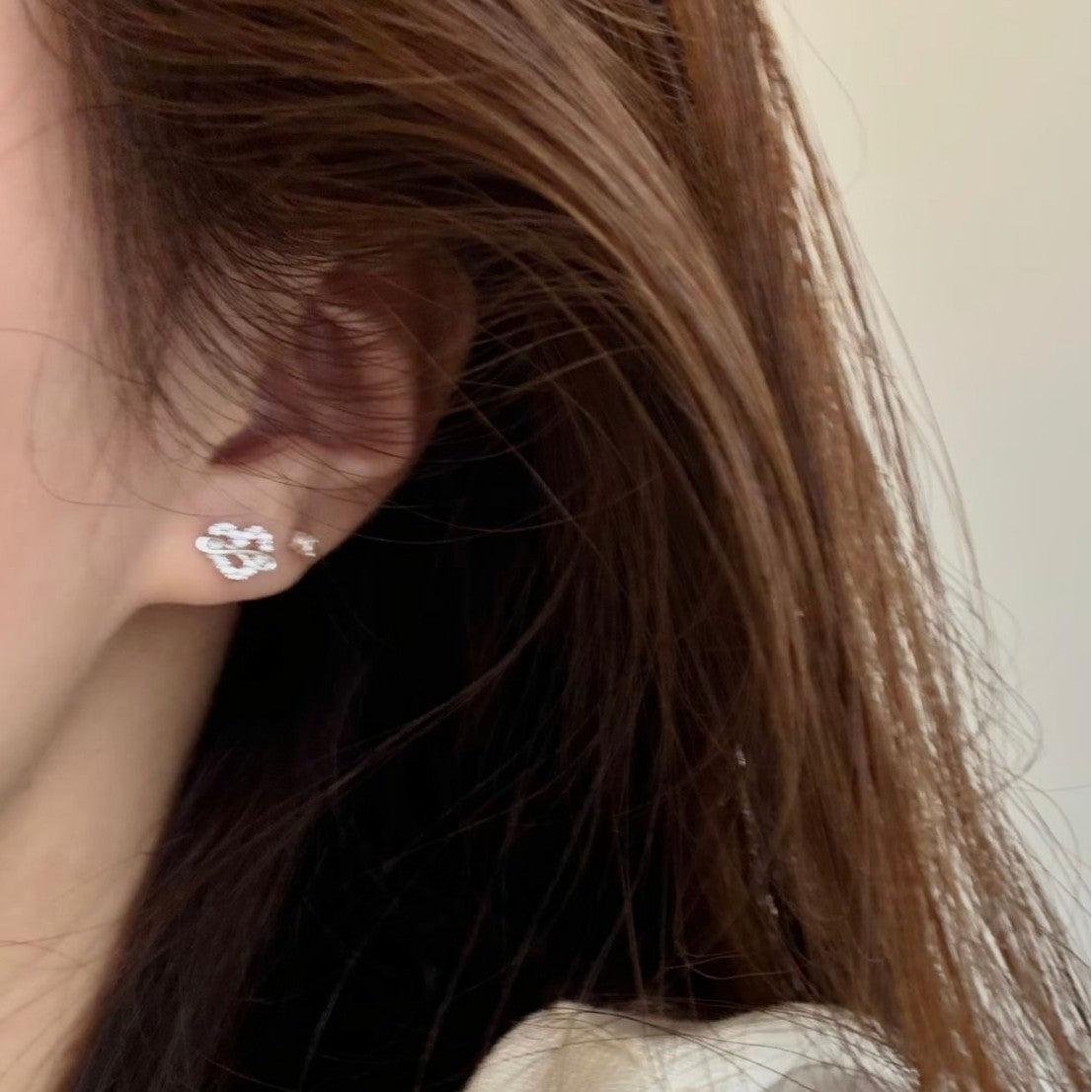 Loving Heart Winding Bow Light Luxury Niche Earrings