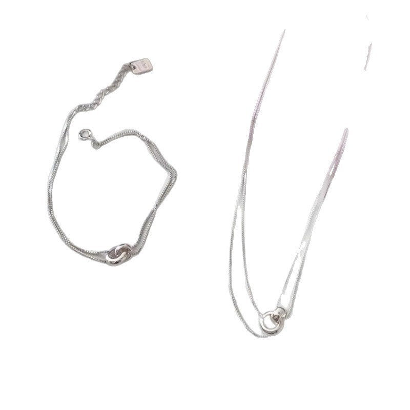 Women's Simple Buckle Design Clavicle Chain Necklace