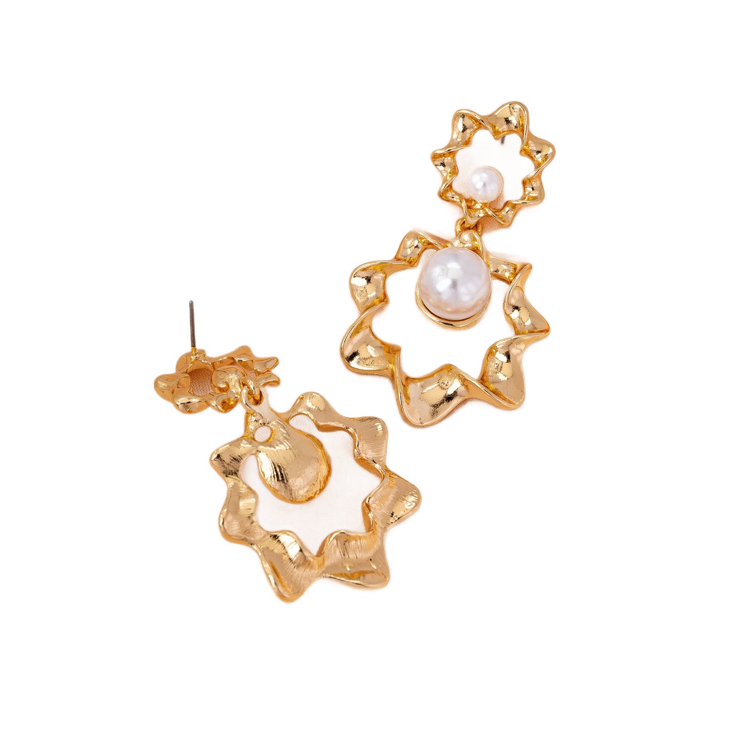 Style Retro Pleated Metal Wave Pearl Affordable Luxury Fashion Temperament Earrings