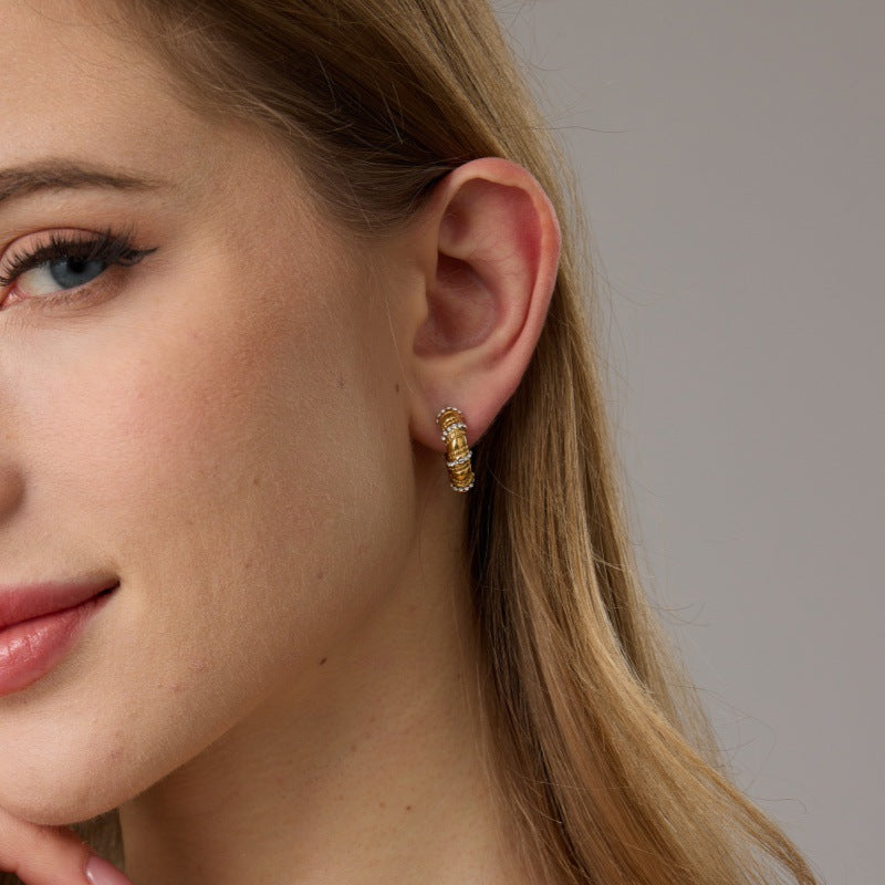 Women's Light Luxury Full Diamond-shaped Ear High-grade Gold Retro Rings