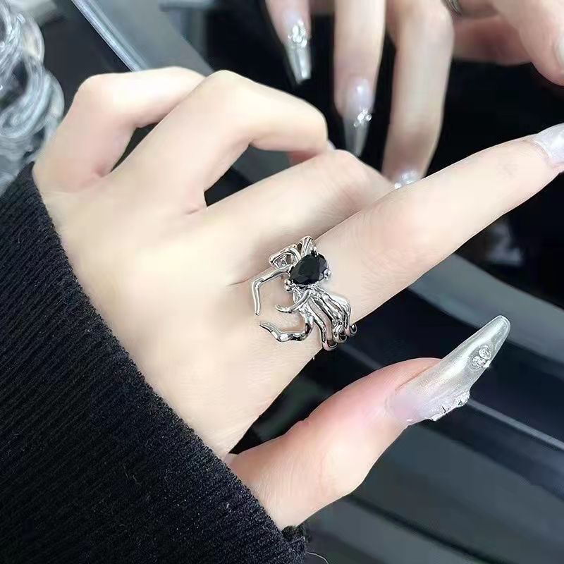 Retro Black Gem Spider Nail Niche Design Cold Wind Open Ring