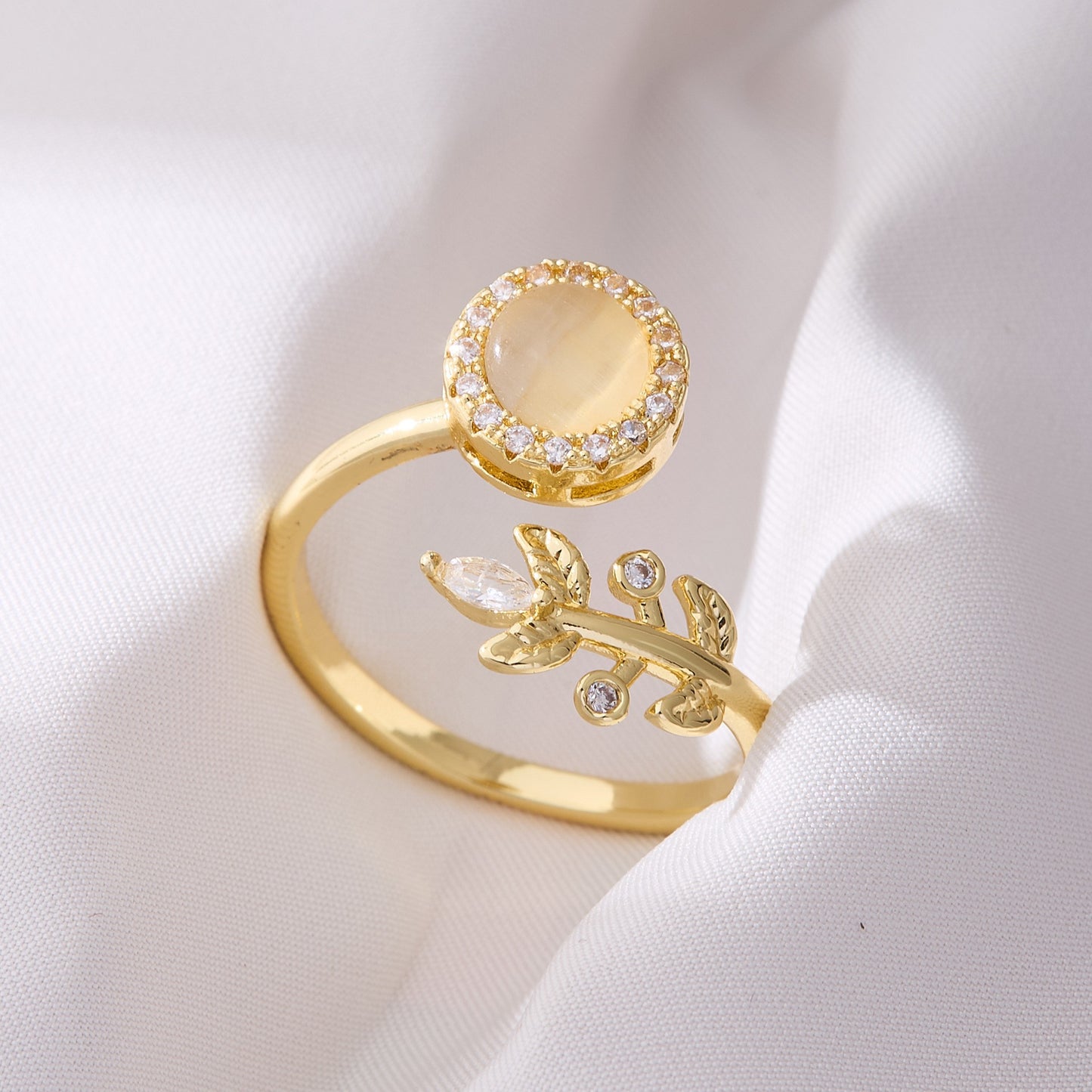 Valentine's Day Gift Flower Zircon Rotatable Ring