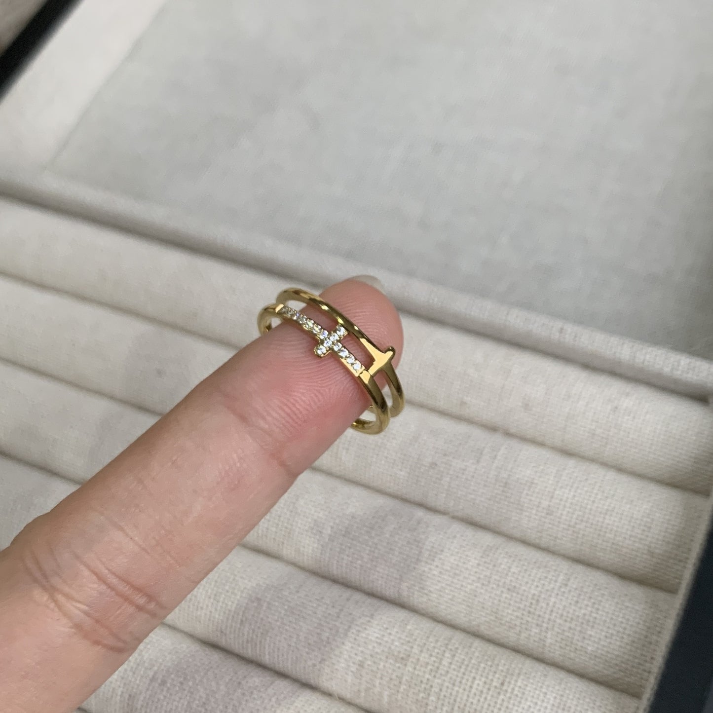 Cross Slightly Inlaid Zircon Light Luxury Exquisite Ring