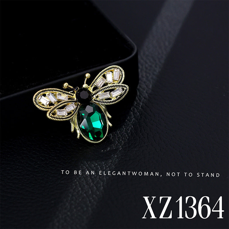 Women's Golden Carp Brooch Exquisite Corsage Luxury Brooches