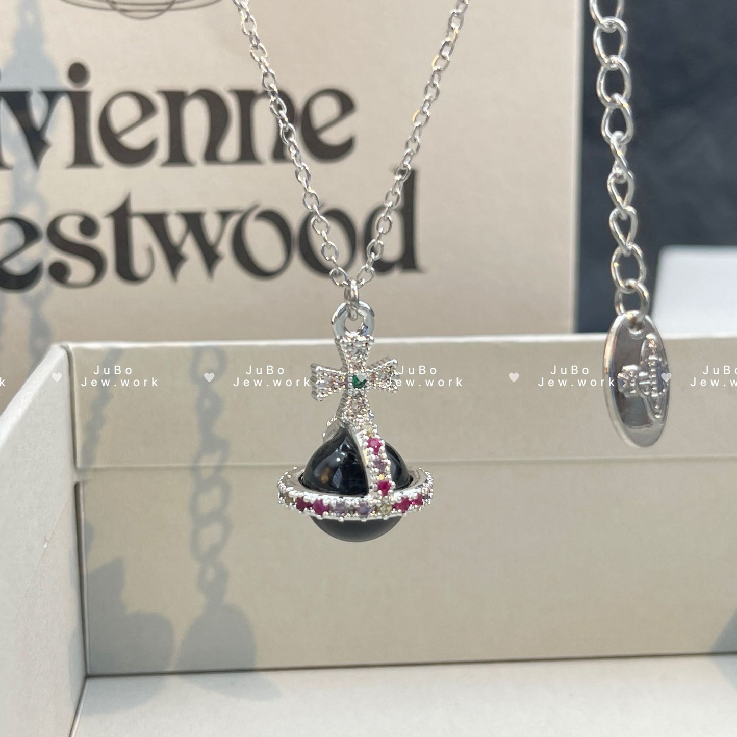 Women's Romantic Queen Mother Planet Three-dimensional Saturn Crystal Sweater Chain Necklaces