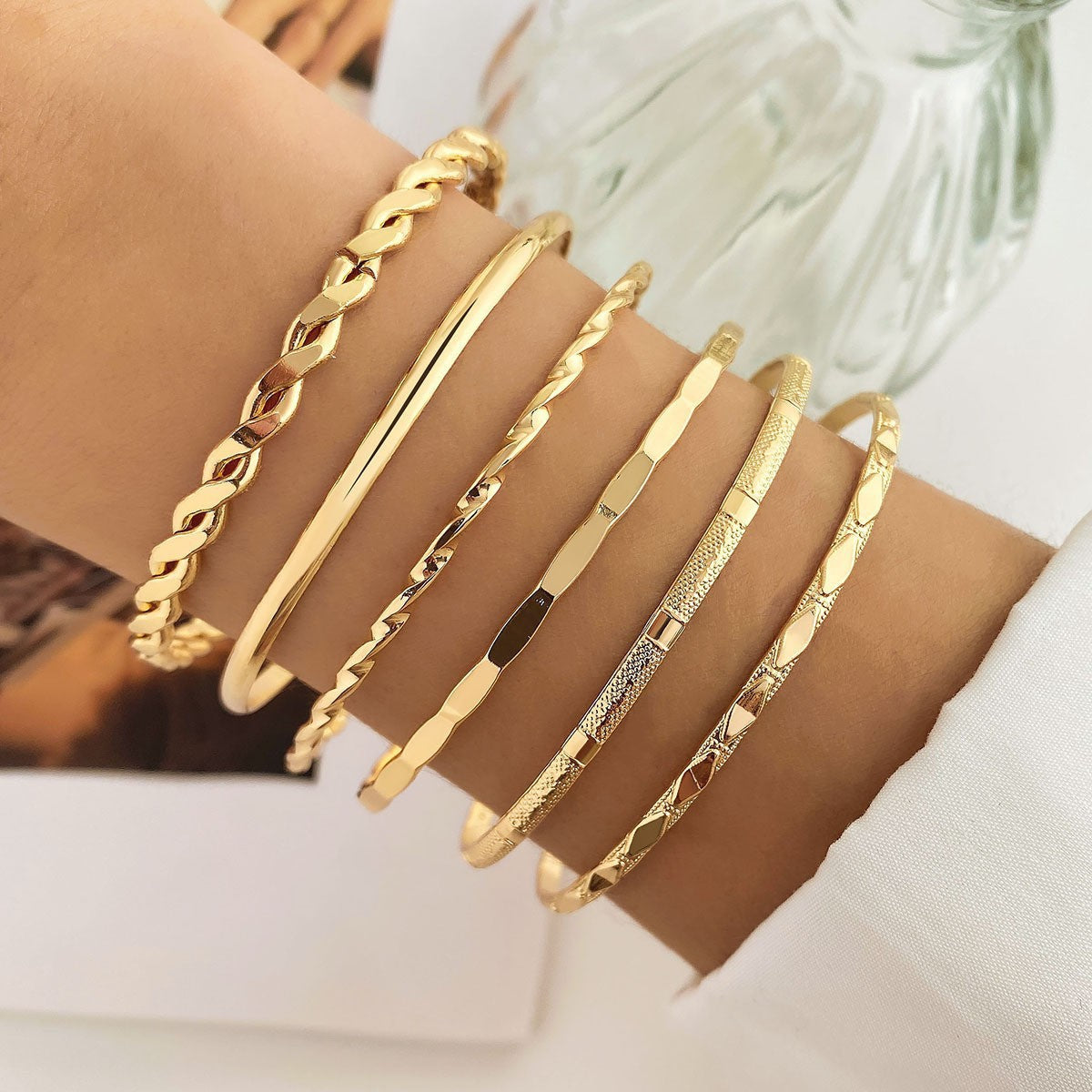 Charming Twist Glossy Irregular Punk Suit Bracelets