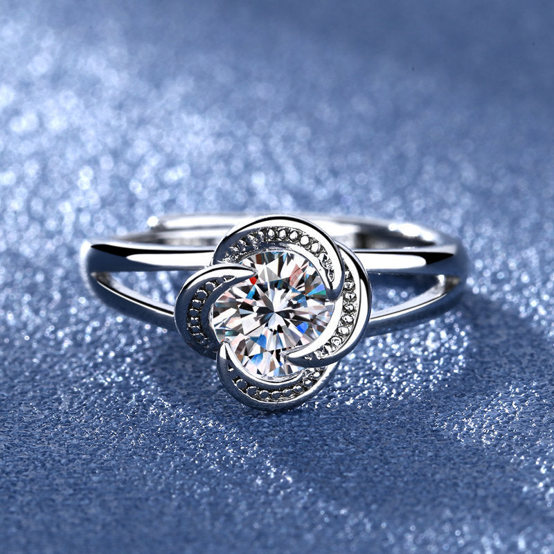 Four-leaf Clover Design Rhinestone Gift Moissanite Ring