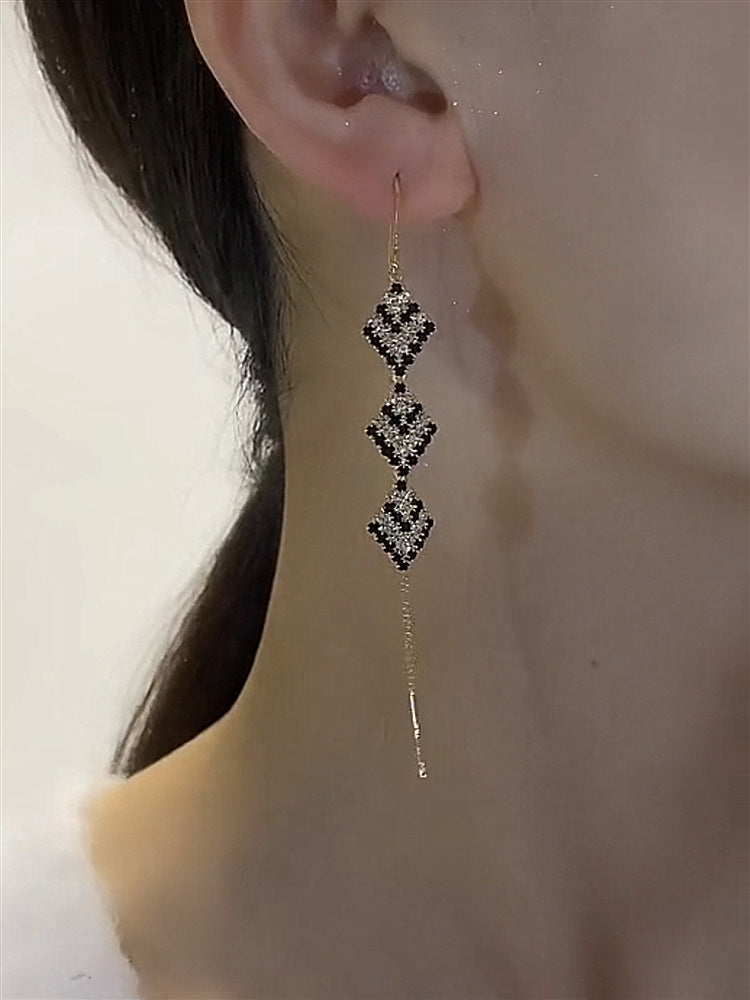 Black Rhombus Geometric Korean Style Long Ear Line