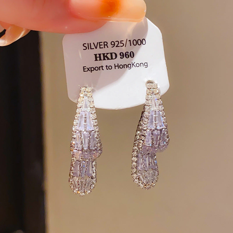 Women's Sier Needle Zircon Spiral Texture Retro Pendants
