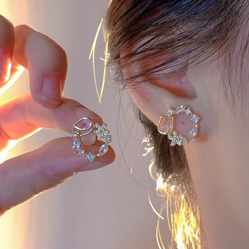 Women's Face For Design Tassel Long Graceful Earrings