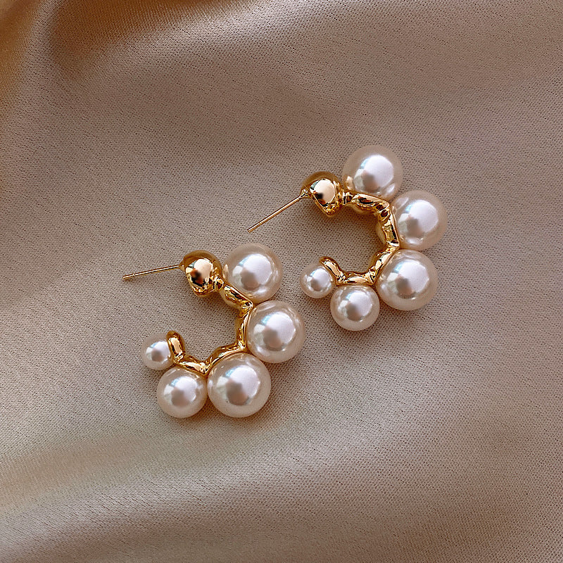 Women's French Retro Gradient Pearl Shaped High-grade Irregular Earrings