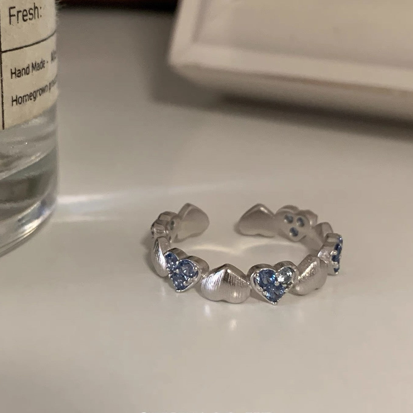 Women's Blue Heart-shaped Zircon Clover Brushed Minimalist Rings
