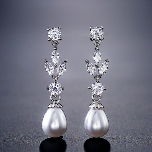 Women's Fashion Pearl Zircon Drop-shaped Advanced Design Earrings