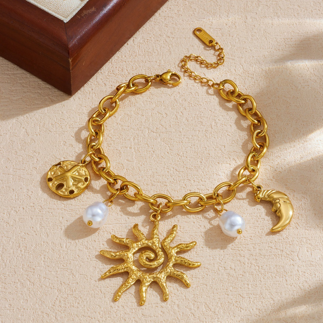Stainless Steel Exaggerated Design Love Heart Flowers Gold-plated Pendants