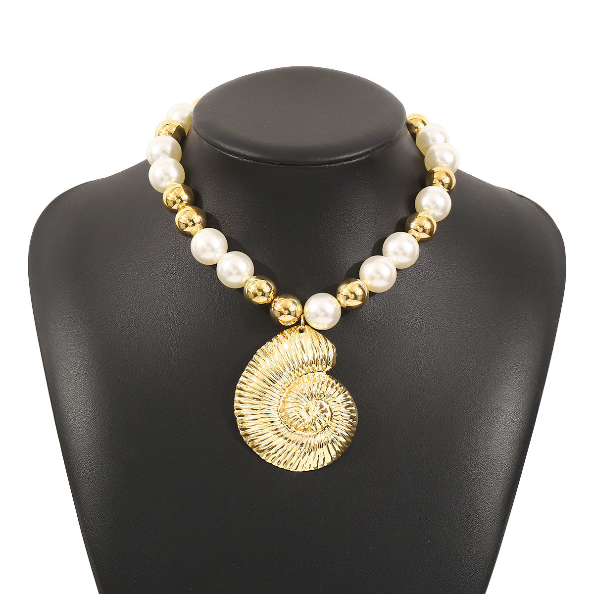 Eye-catching Hollow Conch Fashion Round Beads Mixed Color Imitation Necklace