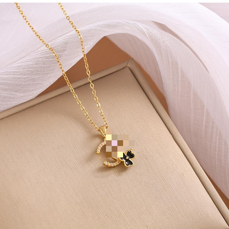 Female Niche High-grade Clavicle Chain Light Luxury Necklaces