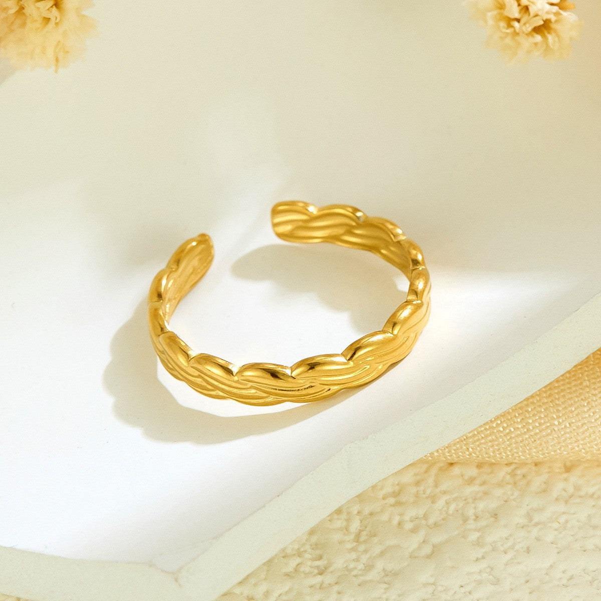 Stainless Steel Irregular Line Love Heart-shaped High-grade Ring