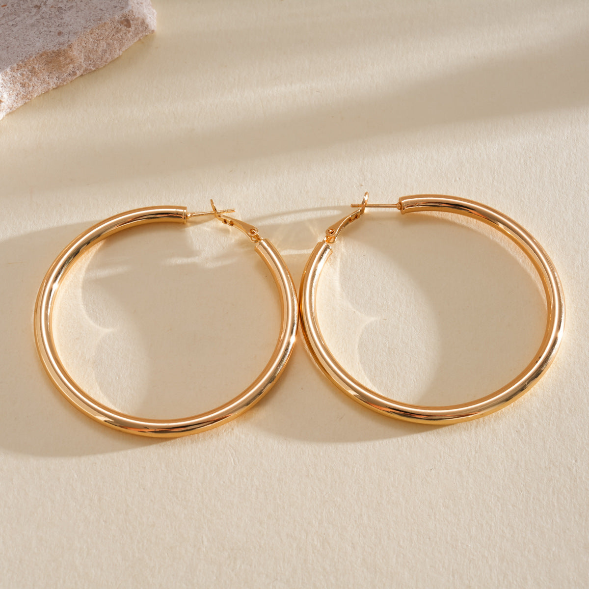 Metallic Round Sier Pin Ear Simple Earrings