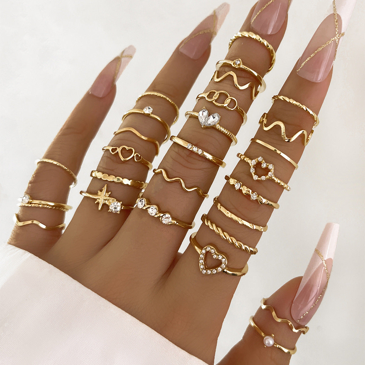 Simple Rhinestone Love Wave Set Golden Rings