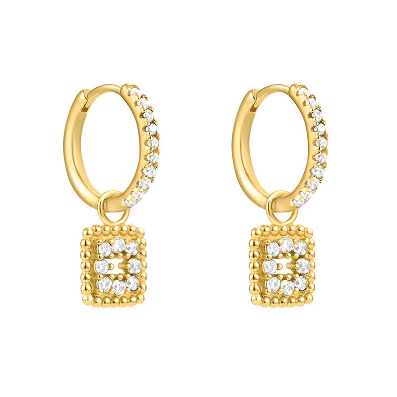 French Entry Lux Geometric Inlaid White Diamond Simple Rings