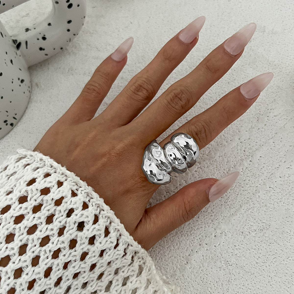 Glossy Surface Female Texture Water Drop Open Egg Face Ring