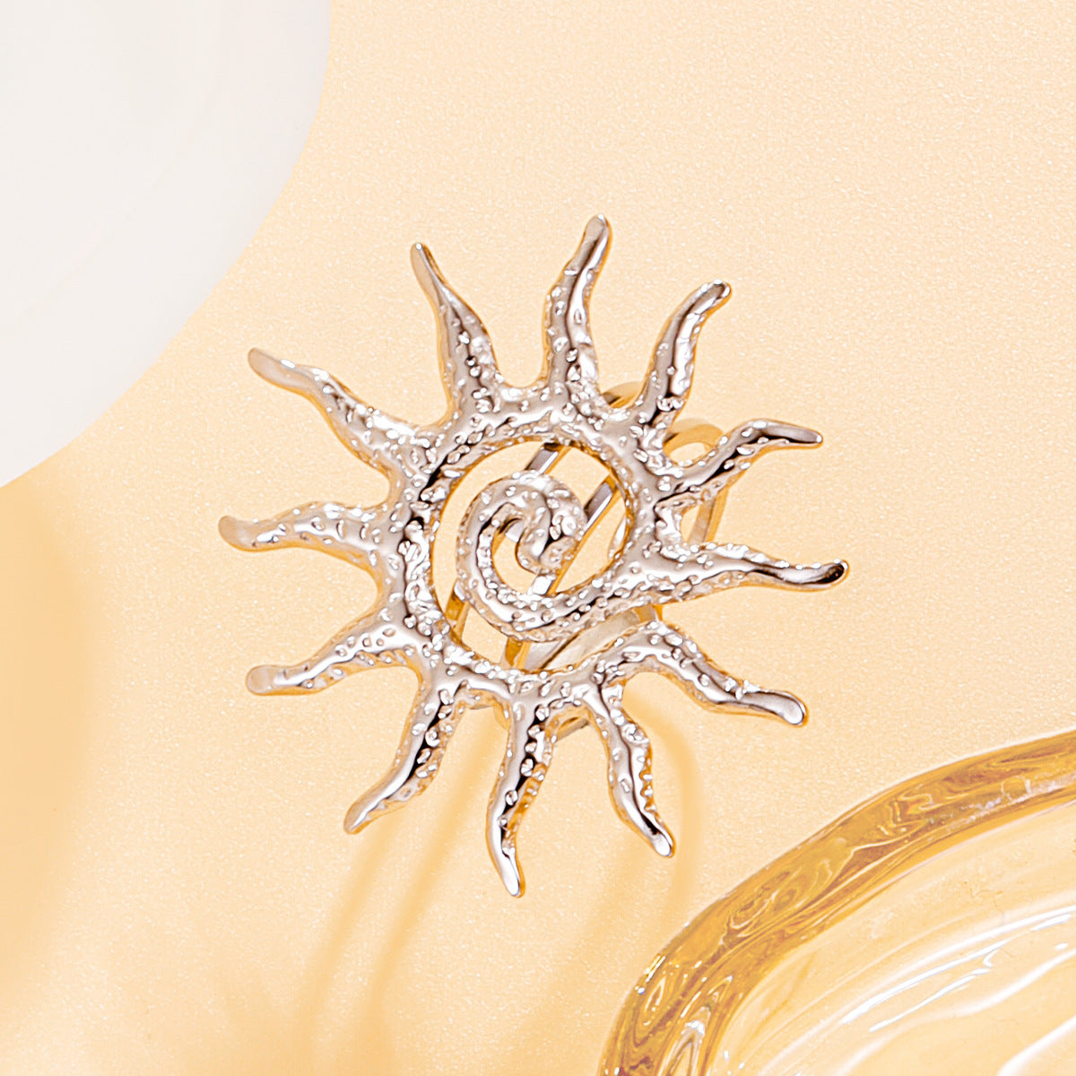 Retro Hollow Spiral Sunflower Personality Flash Big Sun Stainless Steel Rings