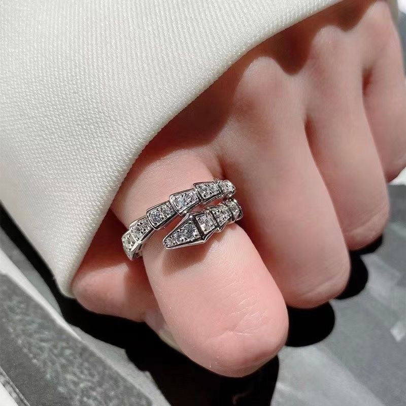 Zhang Sterling Sier Unique Snake-shaped Zircon Female Niche Ring