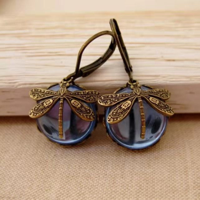Women's Retro Compact Dragonfly Pattern Moonstone Rings