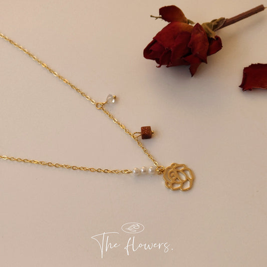 Retro French Gentle Elegant Niche Gold-plated Necklaces