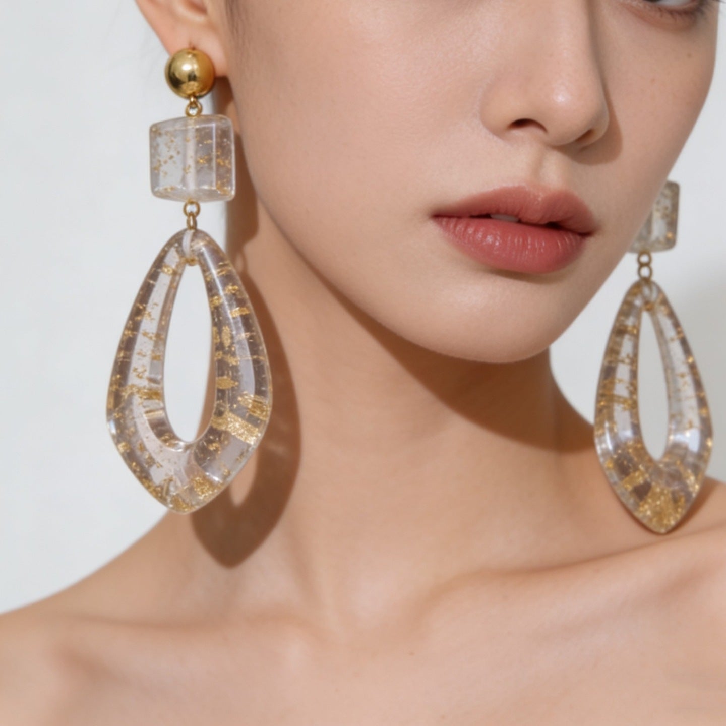Hollow Geometry Eardrops Simple Elegant Fashionable Transparent Resin Earrings