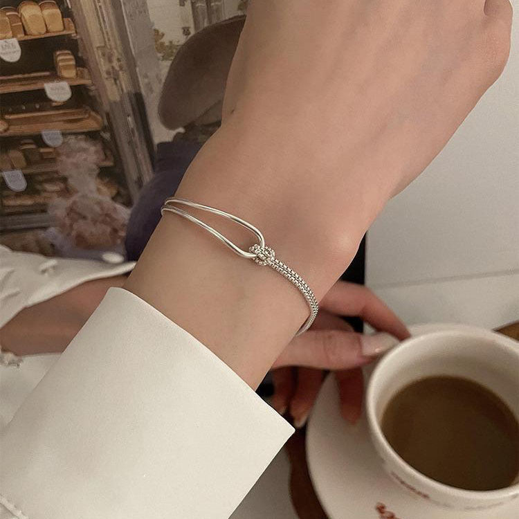 Design Line Knotted Sier-plated Female Niche Bracelet