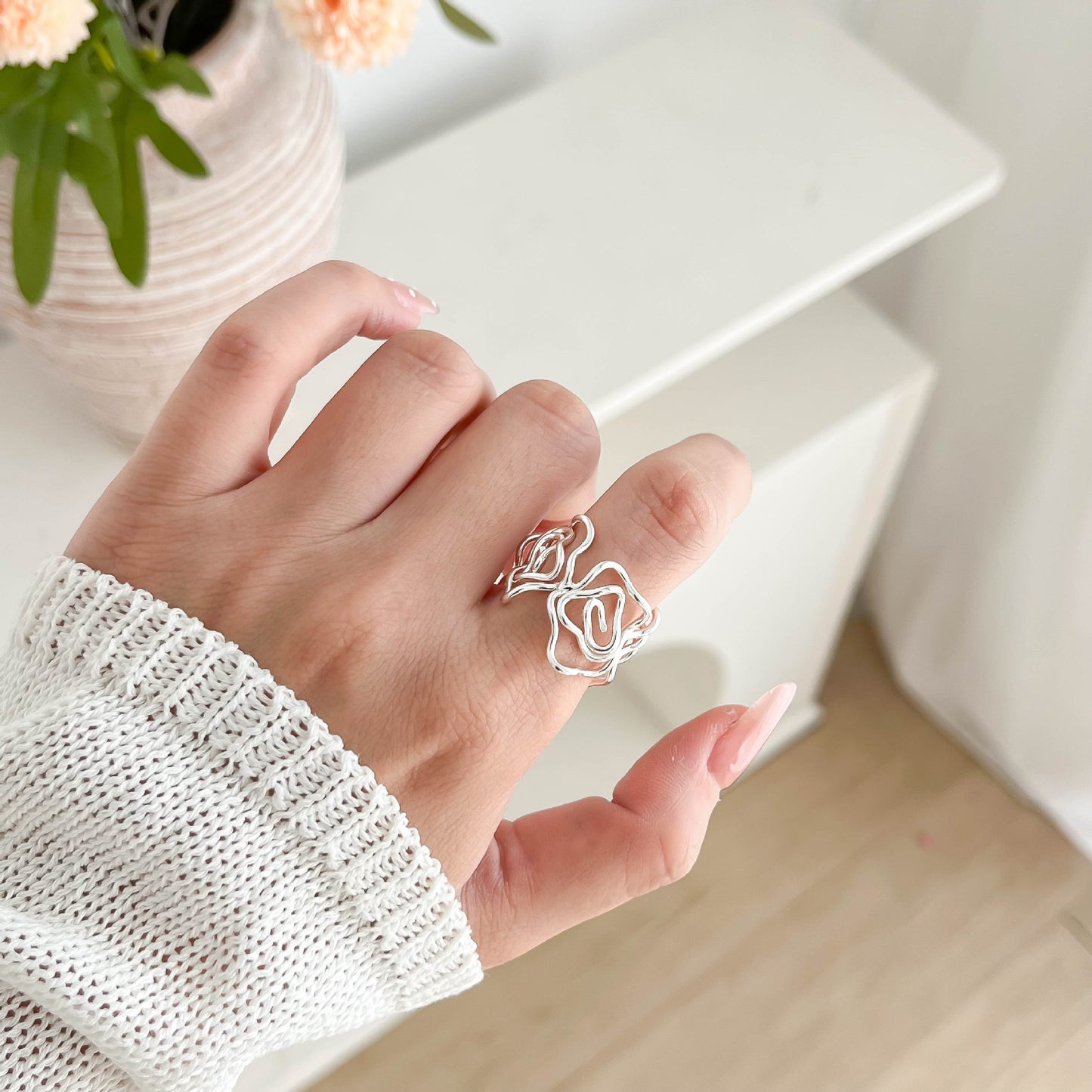 Wind Cold Irregular Geometric Flower Light Luxury High Sense Ring