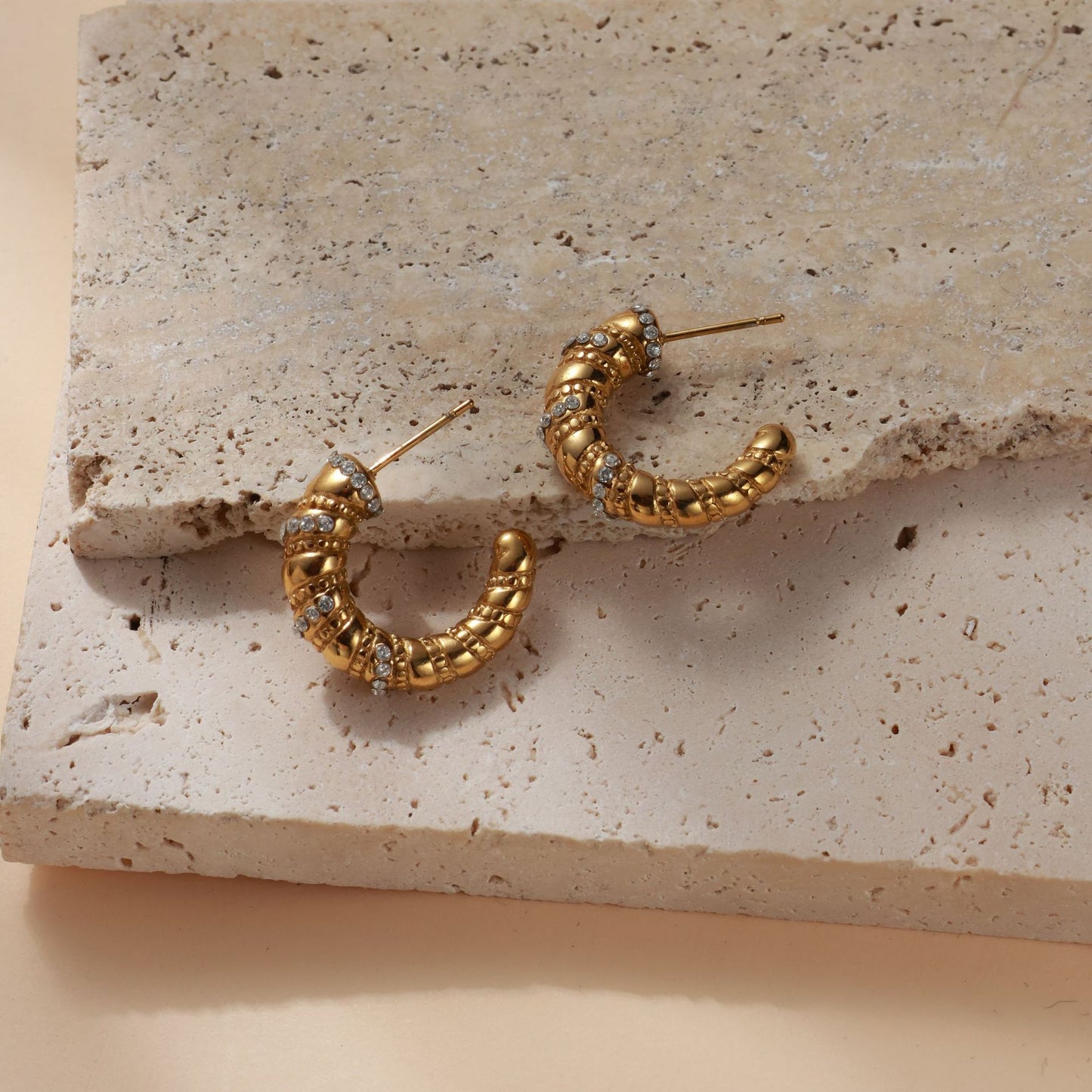 Gold-plated Stainless Steel Type Twist Pattern Rhinestone Stud Earrings