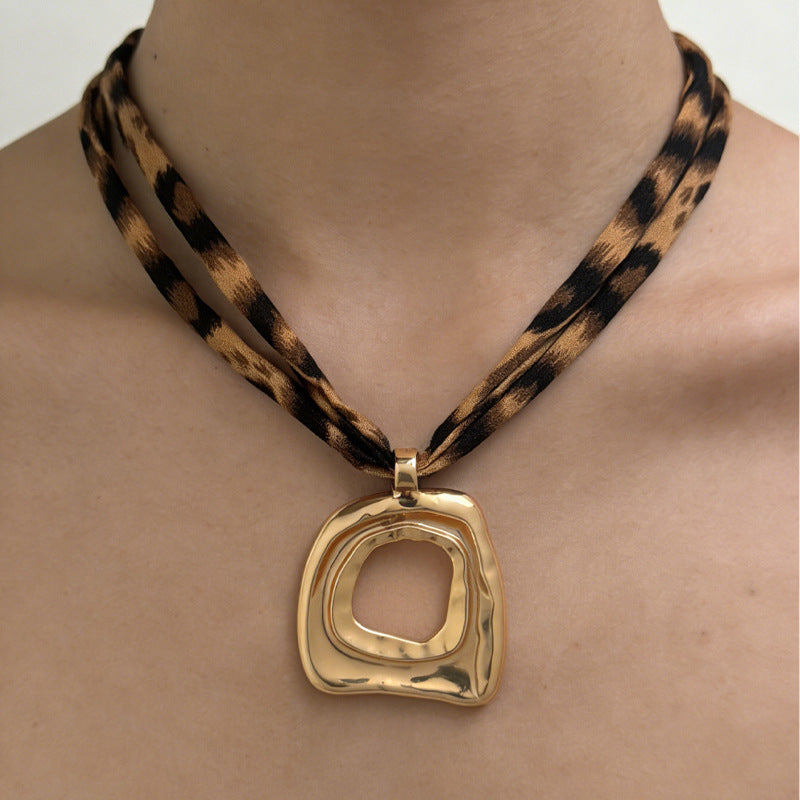 Women's Sexy Leopard Print Cotton Flower Heart Shape Clavicle Necklaces