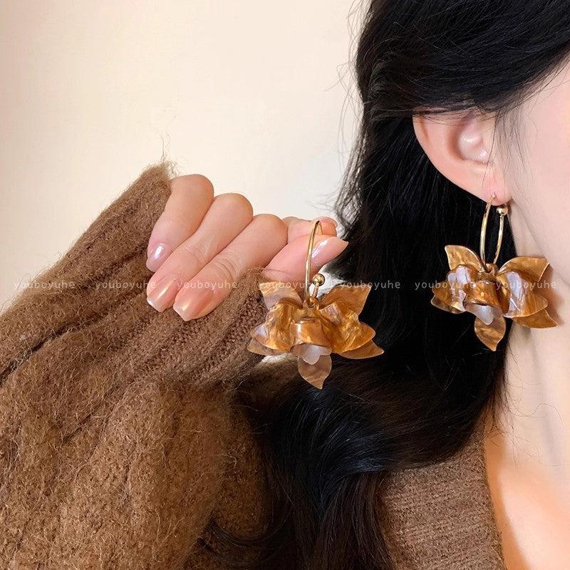Women's Exaggerated Geometry Metal Circle Tassel Light Luxury High-grade Elegant Ear Earrings