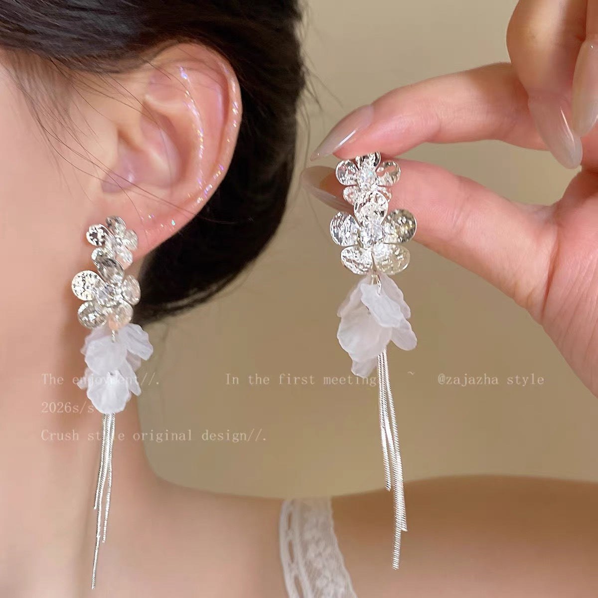 Women's Blue Flower For Spring Light Luxury High-grade Niche Stud Earrings