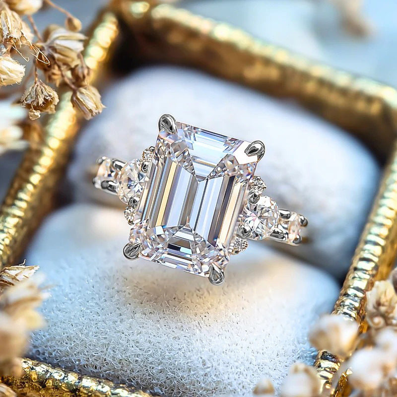 Women's Palace Style Elegant Affordable Luxury Geometric Square Classic Rings