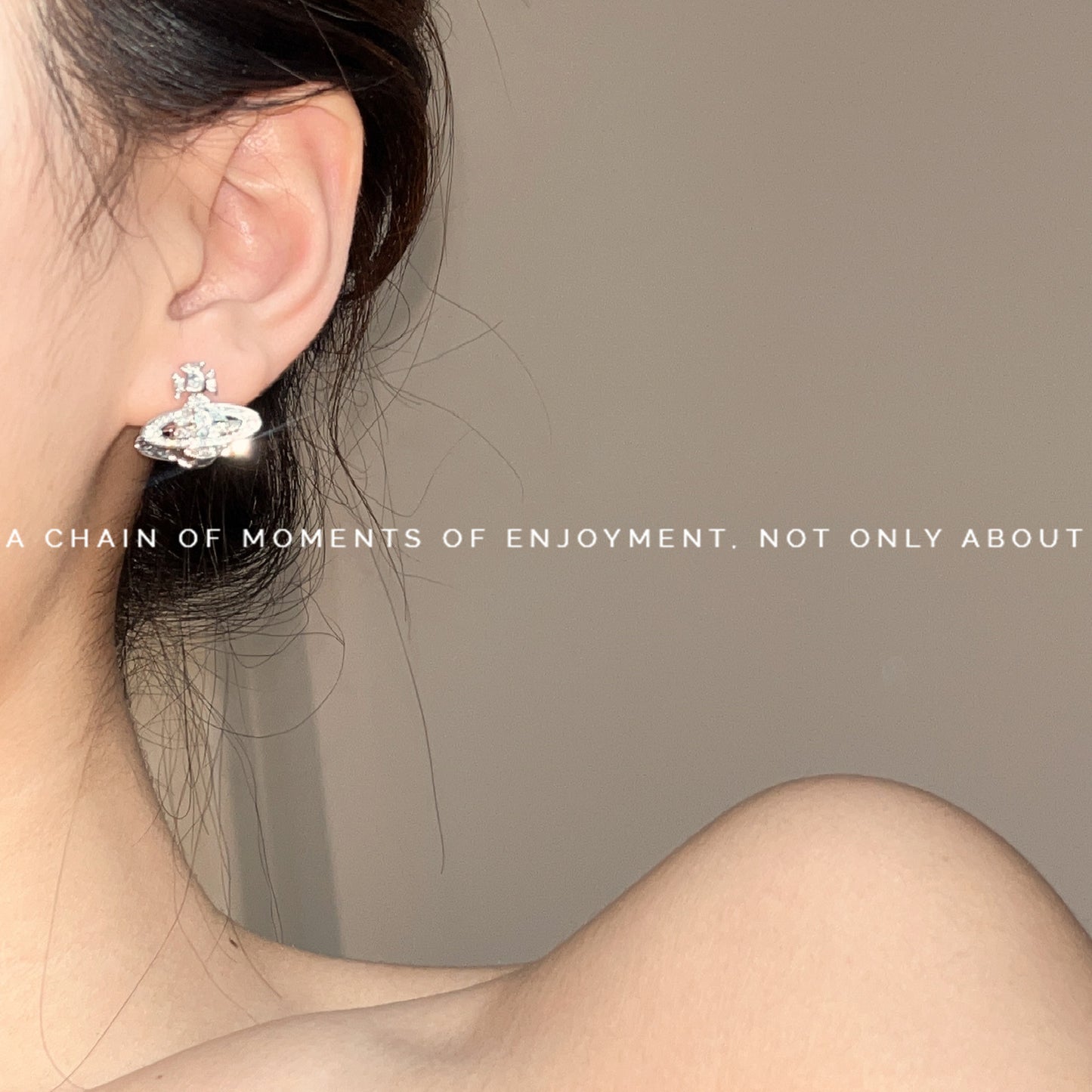 Women's Ear Clip Saturn Niche High-grade Light Rings