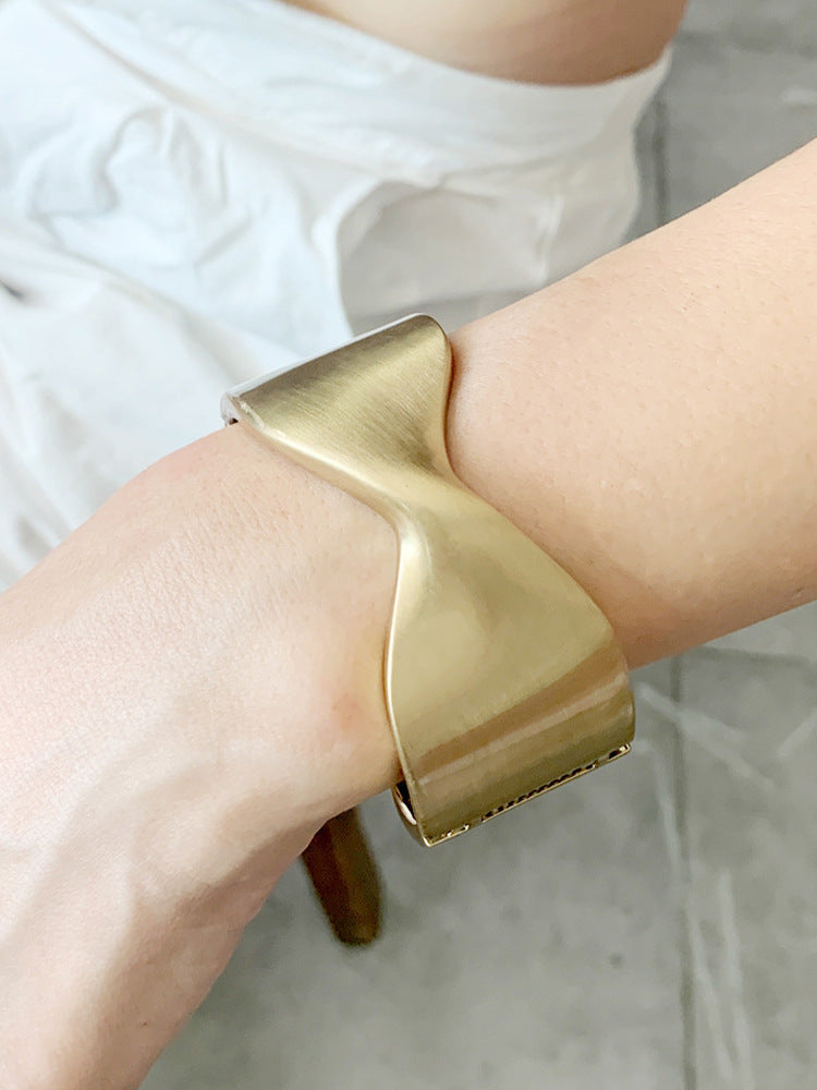 Gold Open Summer Exaggerated Personality Glossy Electroplated Alloy Bracelet