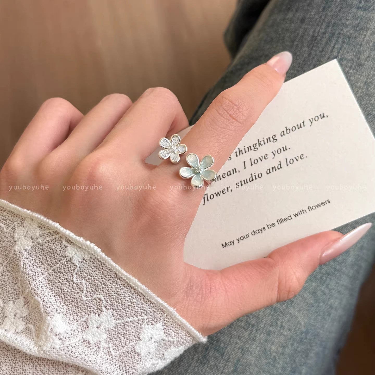 Women's Glazed Small Flower For Switchable Index Finger Niche Ring