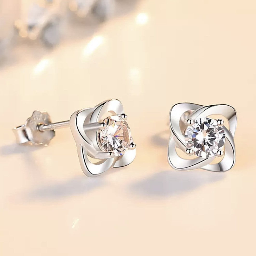 Four-leaf Clover Three-dimensional Flower Fashion Diamond Ear Stud Earrings
