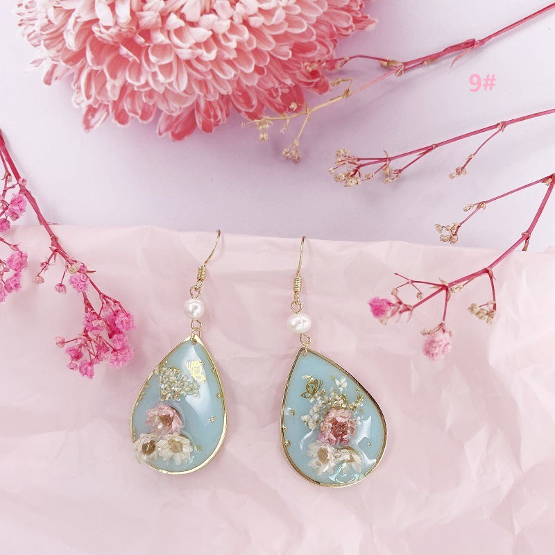 Women's Dried Flower Fresh Real Gold Foil Stud Earrings