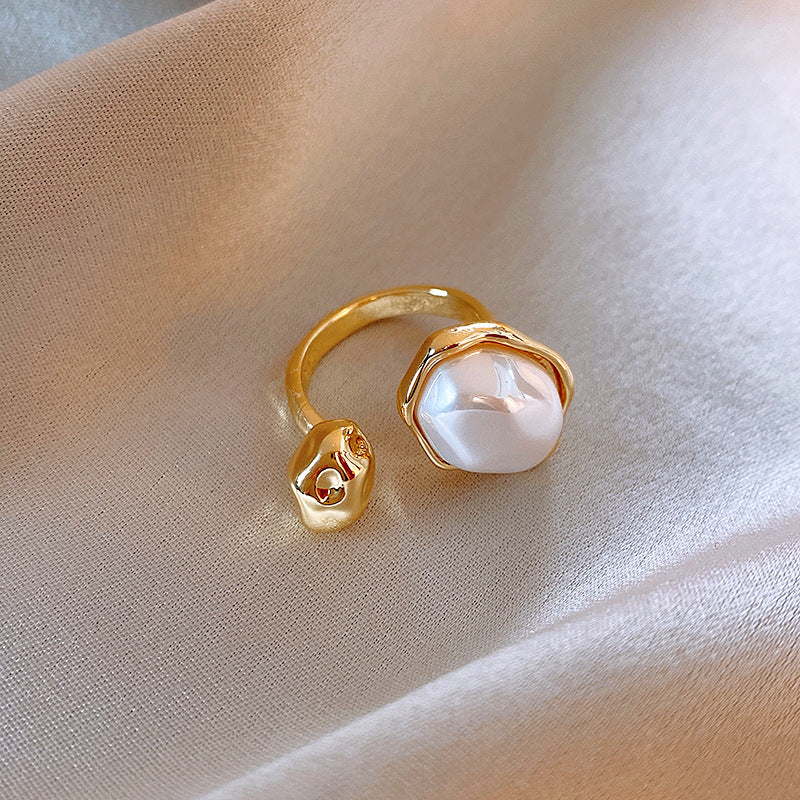 Women's Open-end Pearl Design Index Finger Fashion Ring