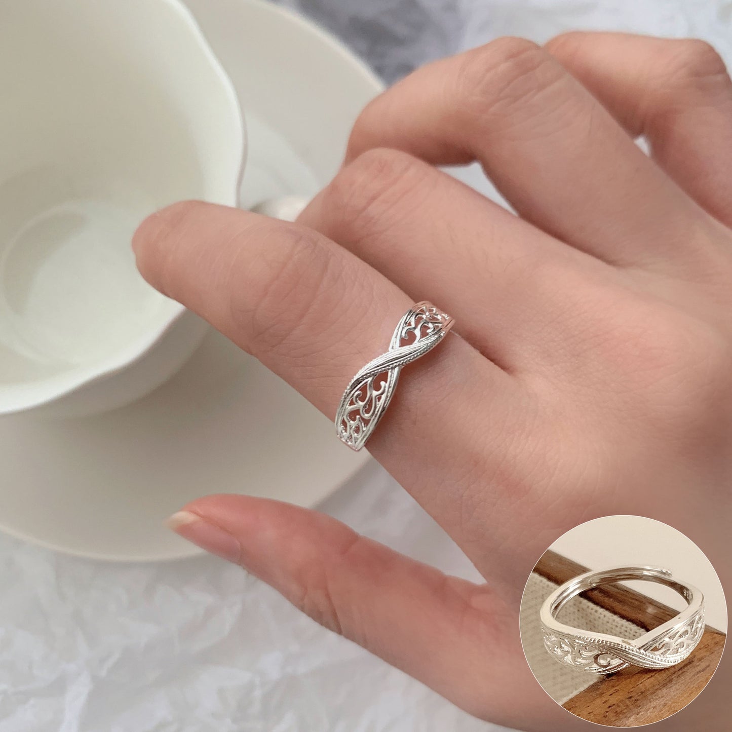 Women's Geometric Fashion Twisted Open-end Personality Hip Rings