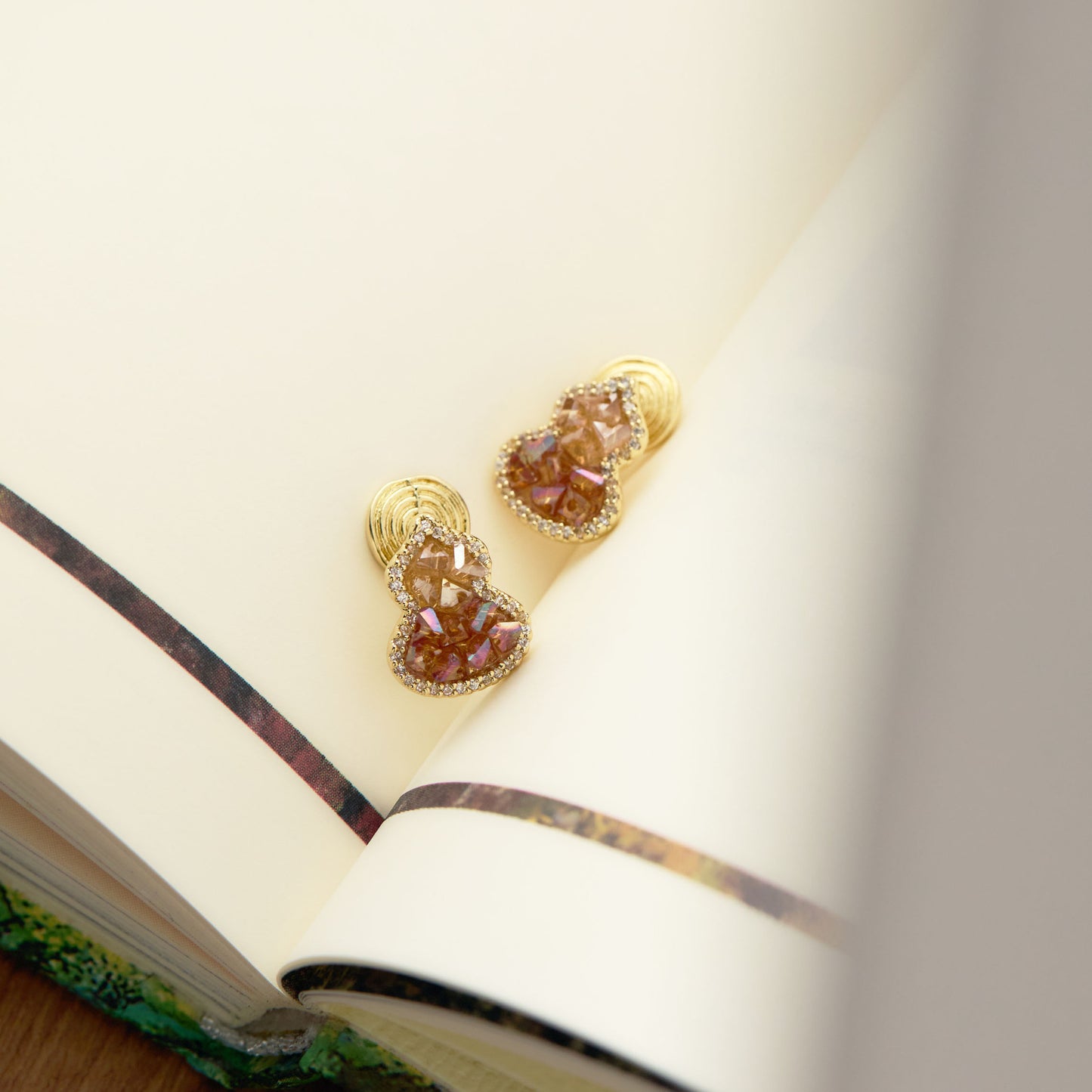 Gold Magic Color Ear Light Luxury Zircon Earrings