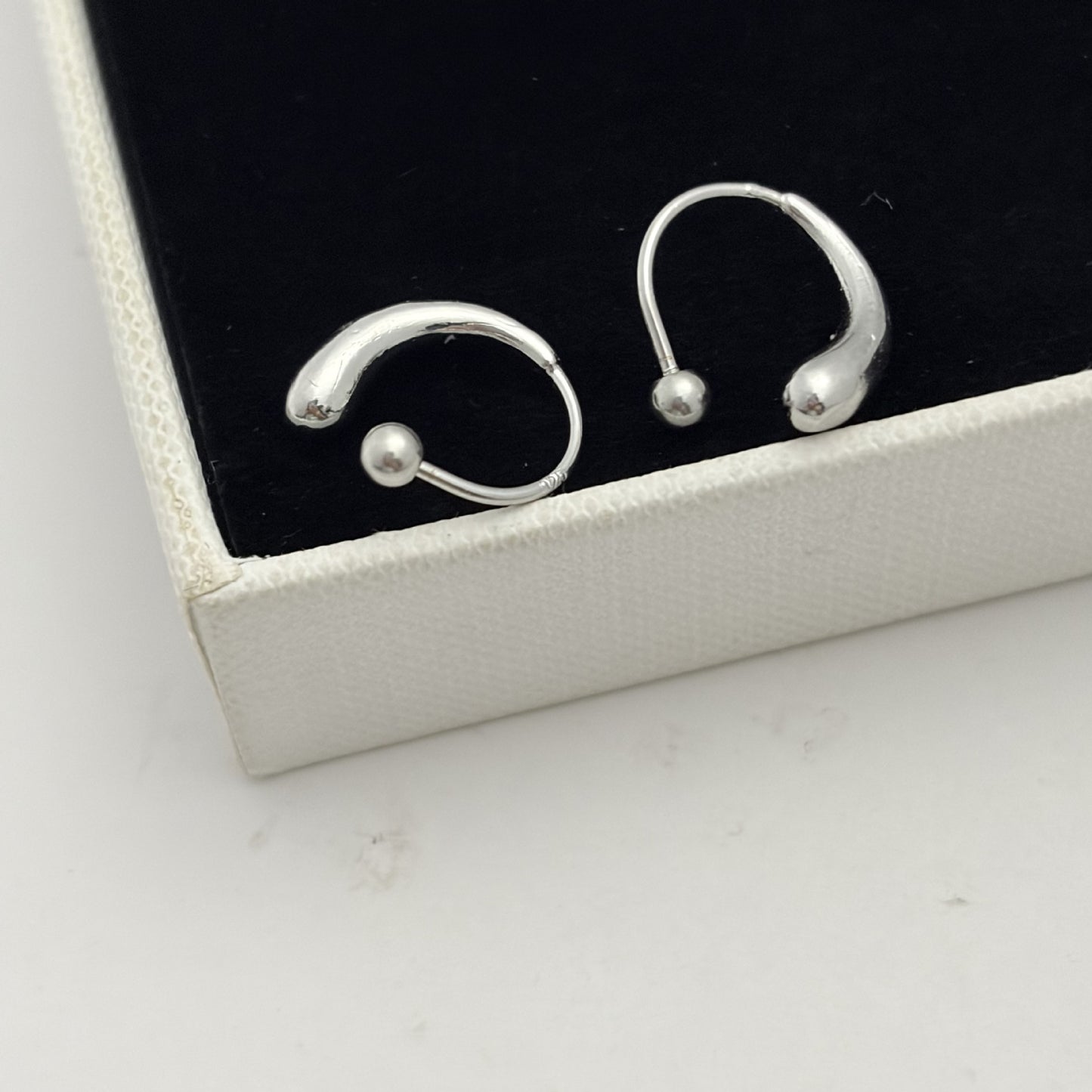Women's Screw Tightening Buckle For Water Drop Earrings