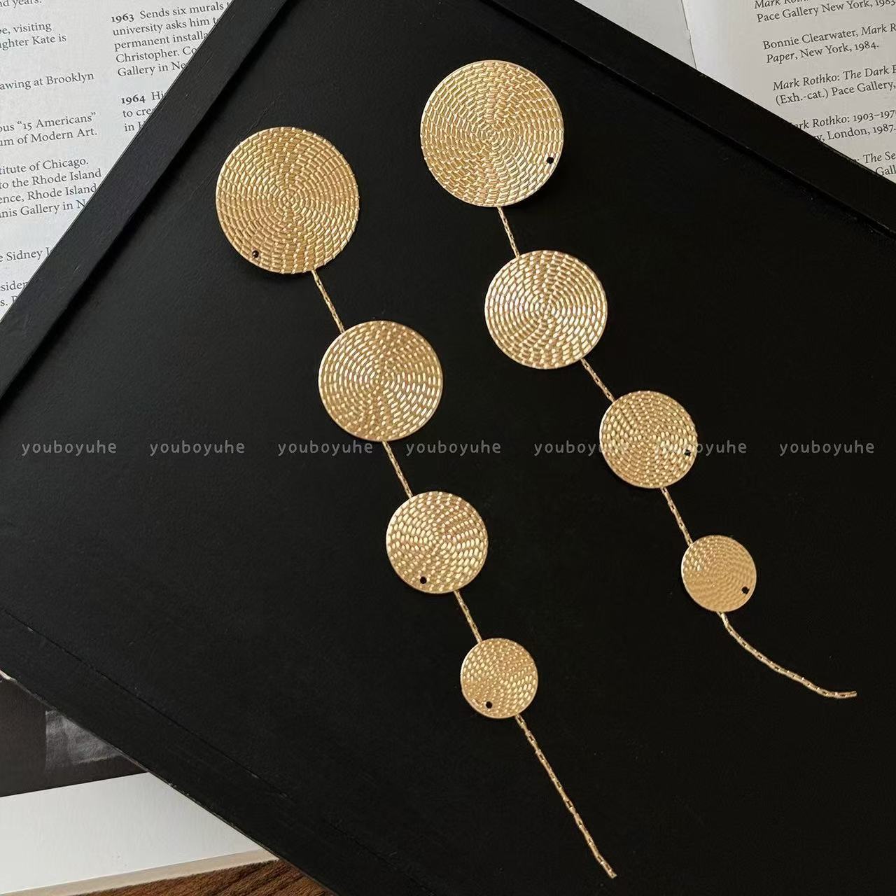 Women's Exaggerated Geometry Metal Circle Tassel Light Luxury High-grade Elegant Ear Earrings
