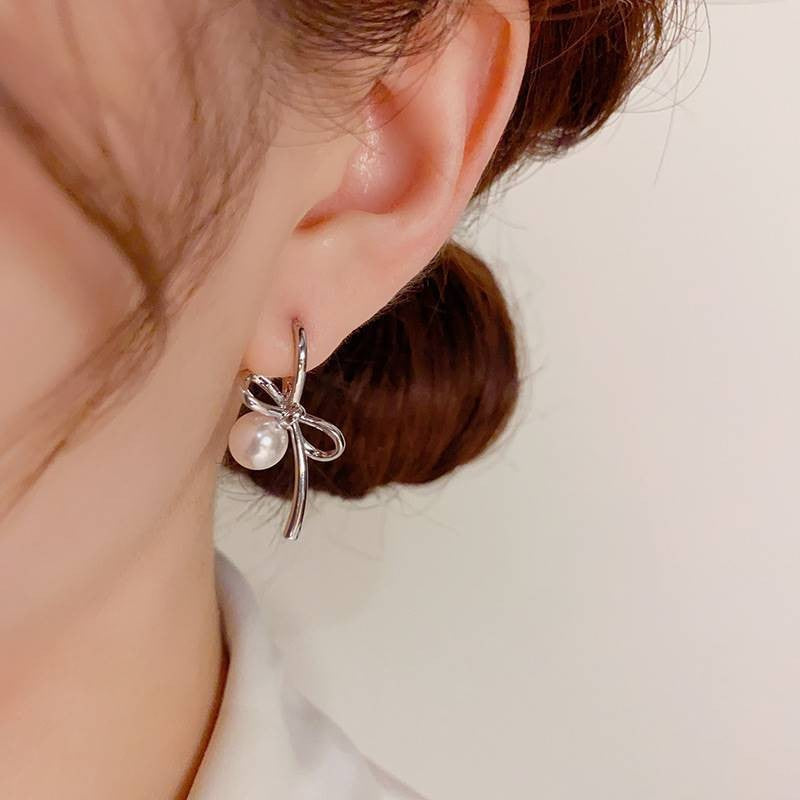 Women's Graceful Bowknot For French Royal Style Earrings