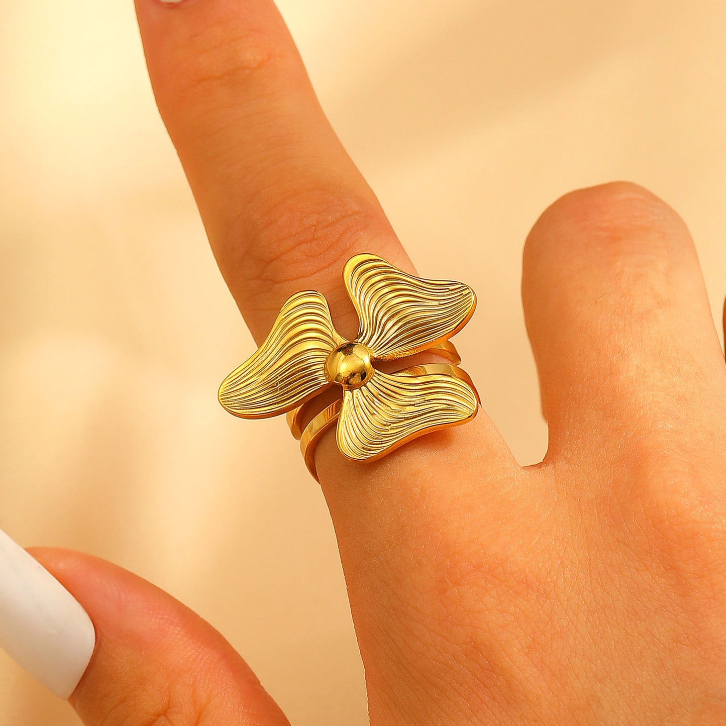 Steel Flower Leaf Female Exaggerated Personalized Hollow Ring