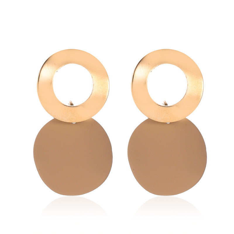 High-grade Sense Personality Hollow Out Three-dimensional Round Piece Earrings